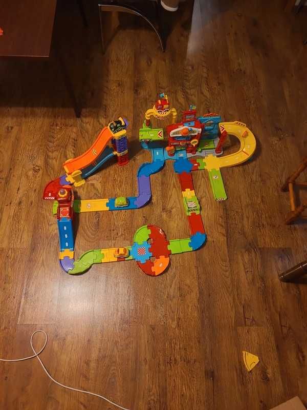 Zestaw tutut autka VTech