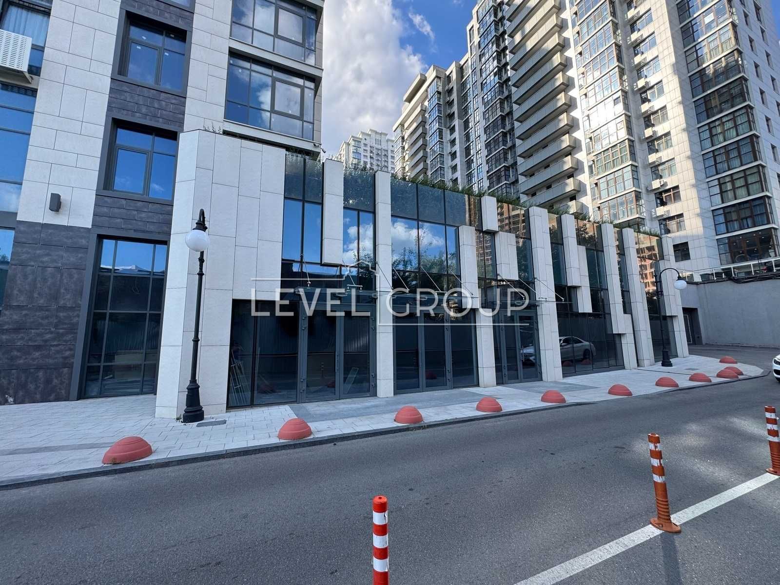 Продаж фасадного комерційного приміщення ЖК Новопечерські Липки
