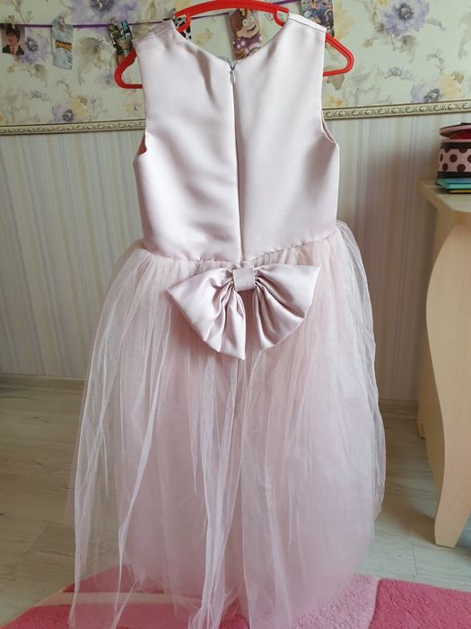 Нарядне плаття  для дівчинки