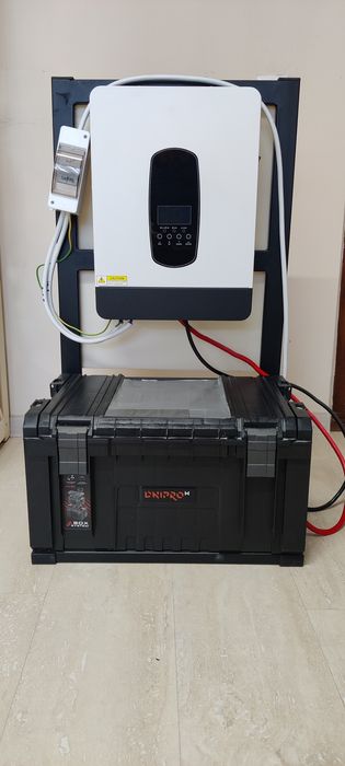 Сонячний інвертор + Lifpo4 8s