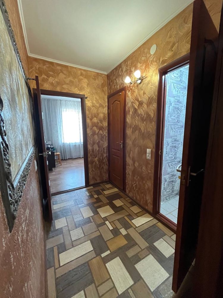 Продаю 4 комнатную большую квартиру Озёрная ( Намыв )   ID-7777