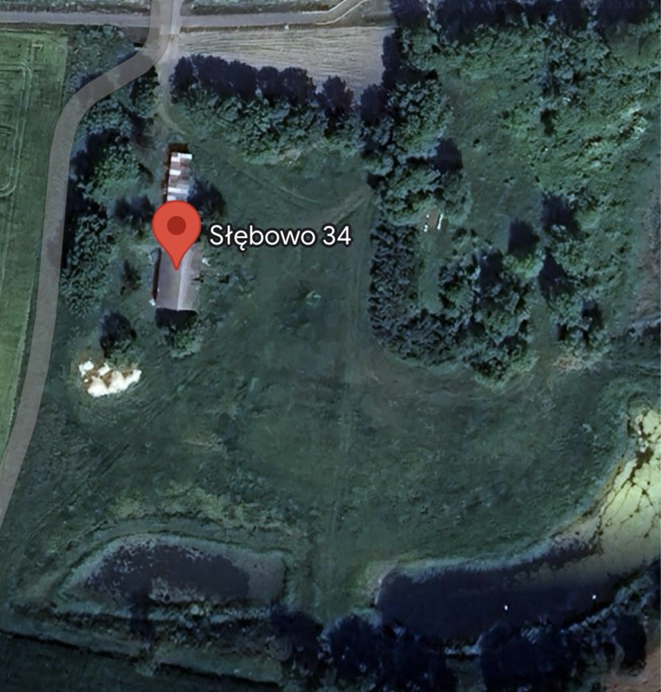 Siedlisko z budynkiem.