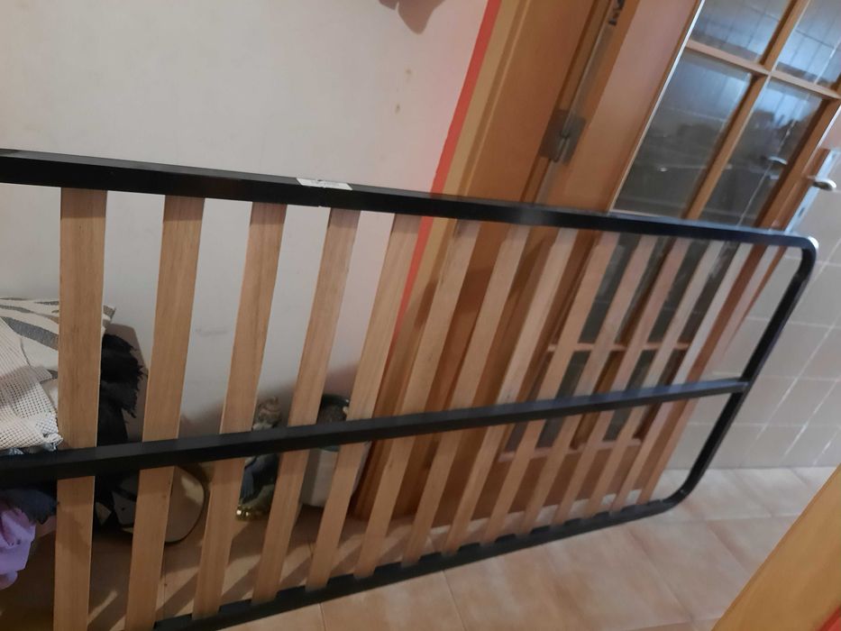 Estrutura Cama  de madeira  mais estrado