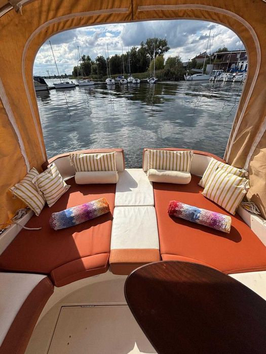 Jacht motorowy łódź kabinowa z 2007 roku