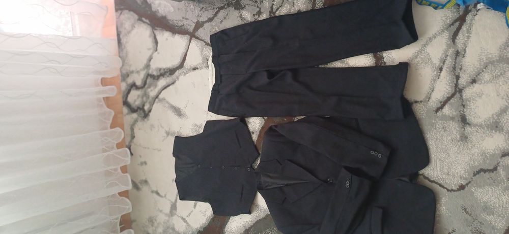 garnitur 3- częściowy r. XL na wzrost 172 - 178 cm