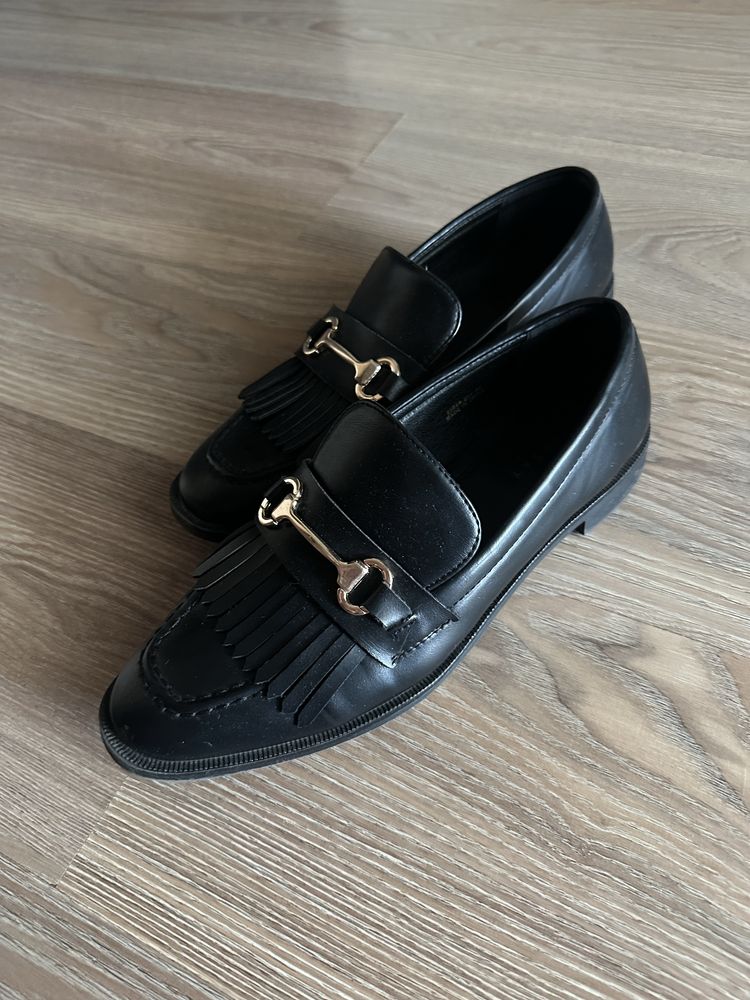 Лофери як zara , sinsay класичні