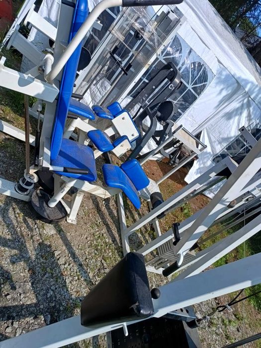 Zestaw maszyn ze stosami