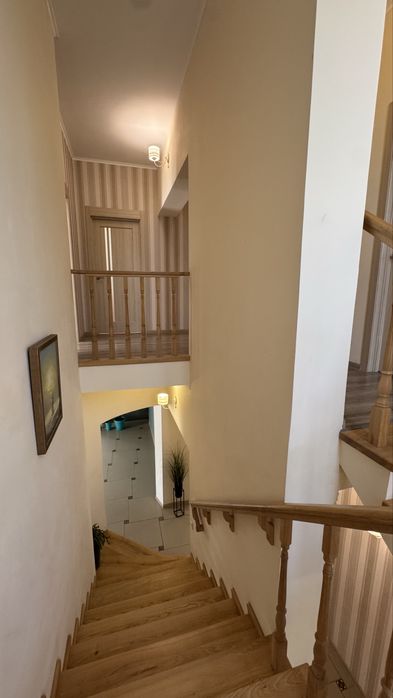 Будинок з якісним ремонтом у Дмитрівці, ділянка 12 соток!