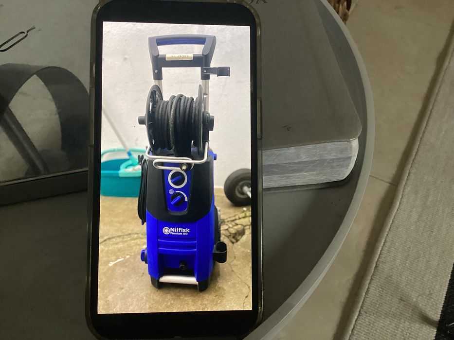 Máquina de Pressão Nilfisk 180