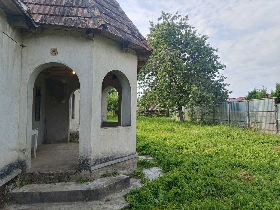 АВТЕНТИЧНИЙ компактний будинок 42 сотки землі с. Астей 7 км. Берегово!