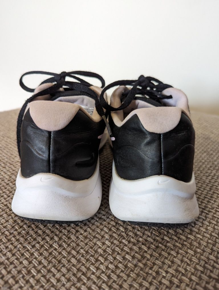 Детские кроссовки Nike Star Runner 3 (DA2776-002) черные. р36,5