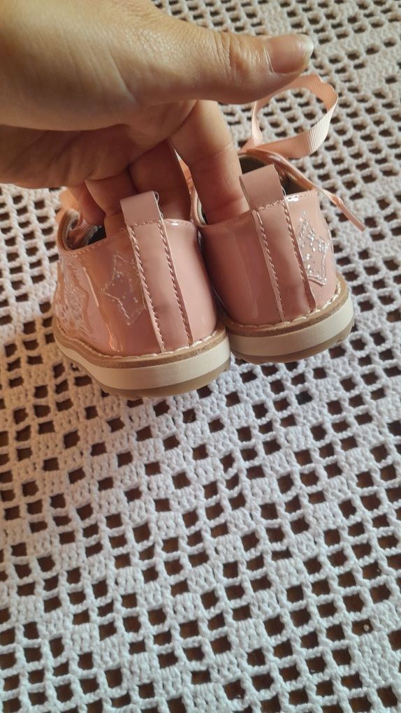 Sapatos de criança da Zippy