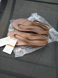 Crocs Serena Flip W6  36-37