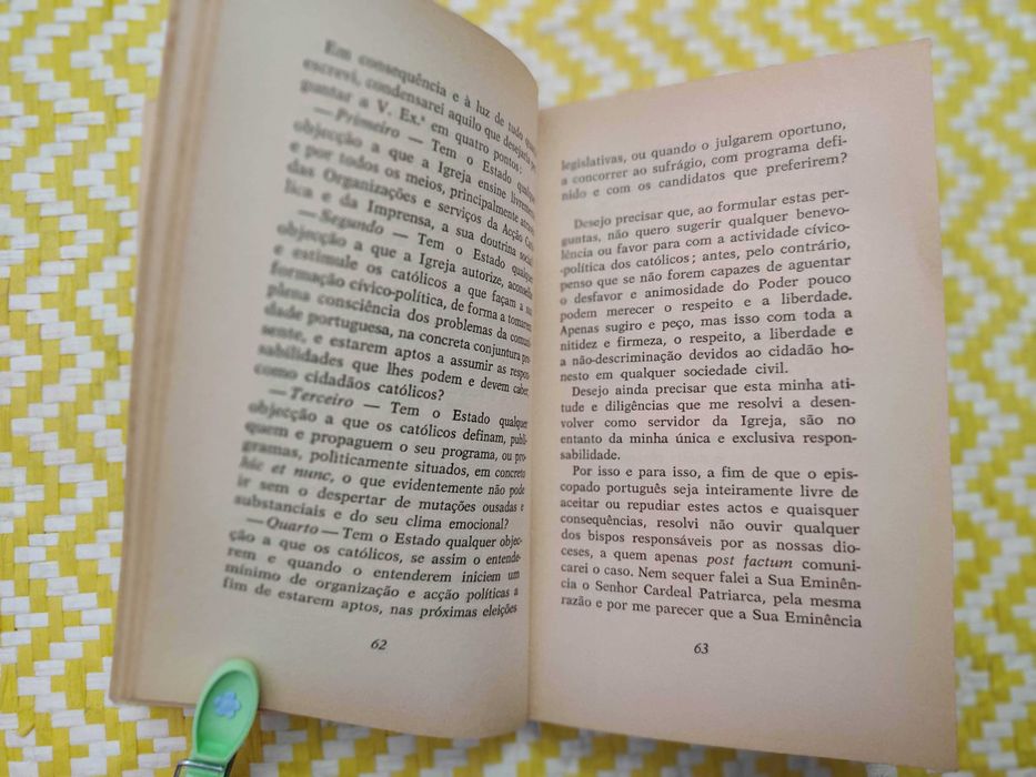 CATÓLICOS E POLÍTICA de Humberto Delgado a Marcelo Caetano