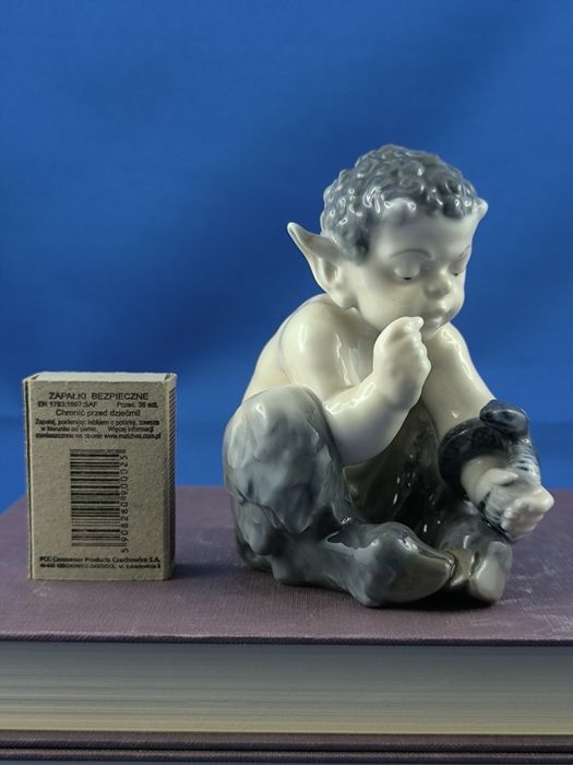 Faun z wężem Royal Copenhagen #porcelana #ozdoba #kolekcja