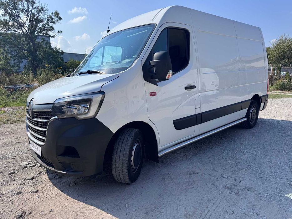 Renault Master 4 L2H2 klima czujniki kamera hak zadbany faktura vat