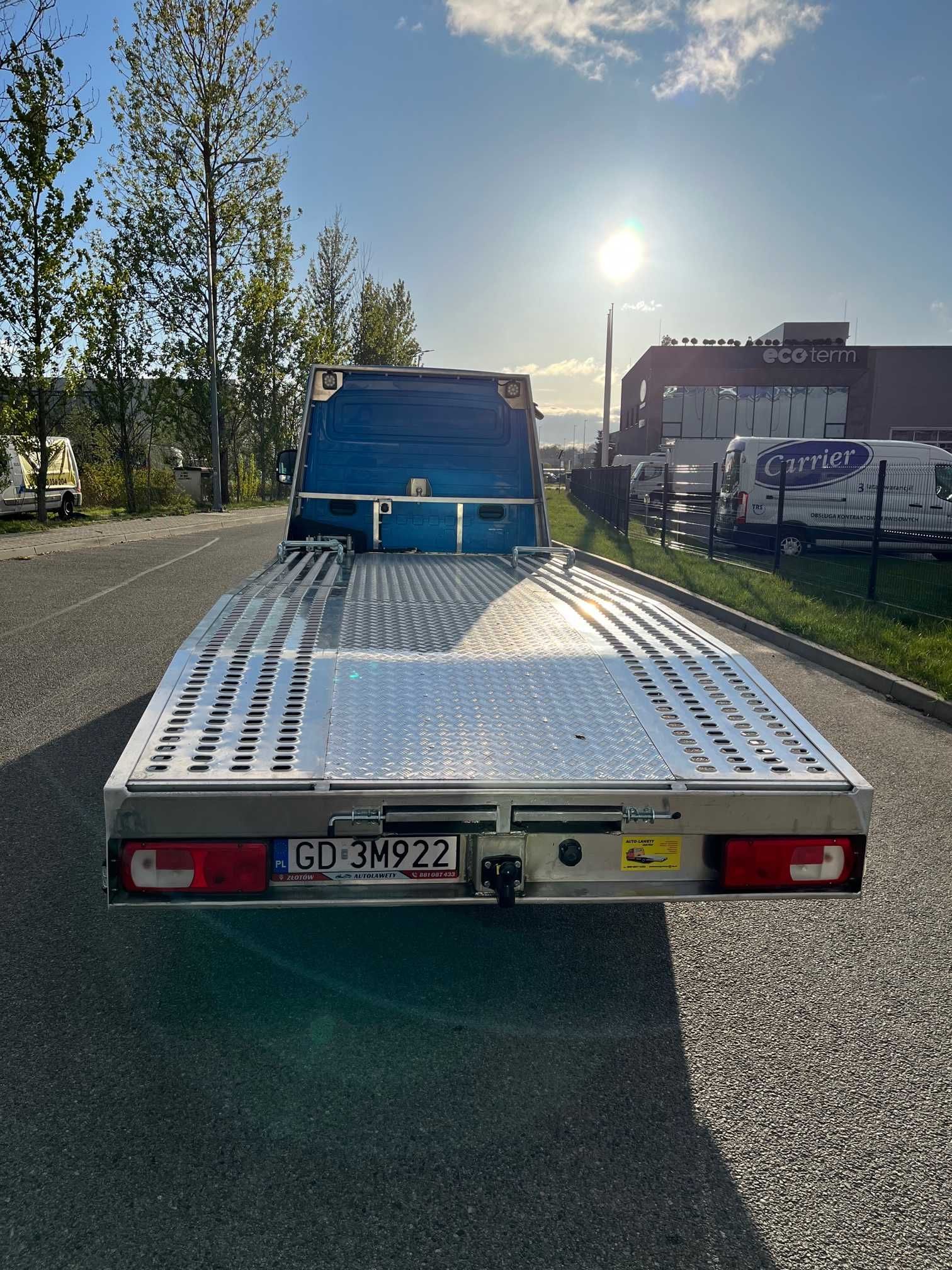 Wypożyczalnia Lawet Wynajem Laweta VW Crafter kat. B Autolaweta