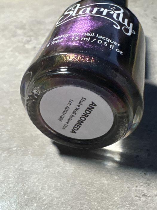 Starrily lakier do paznokci magnetyczny multichrom Andromeda