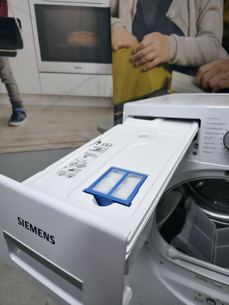 Сушильна машина SIEMENS iQ700 тепловий насос  A++ 8КГ Germany