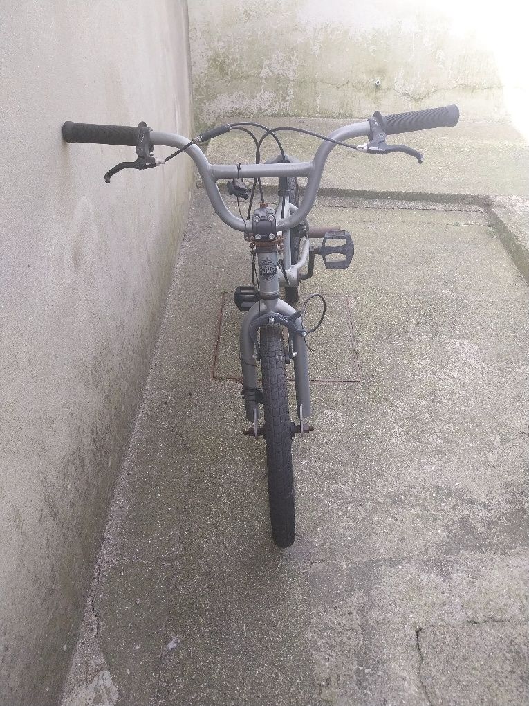 Bicicleta em bom estado