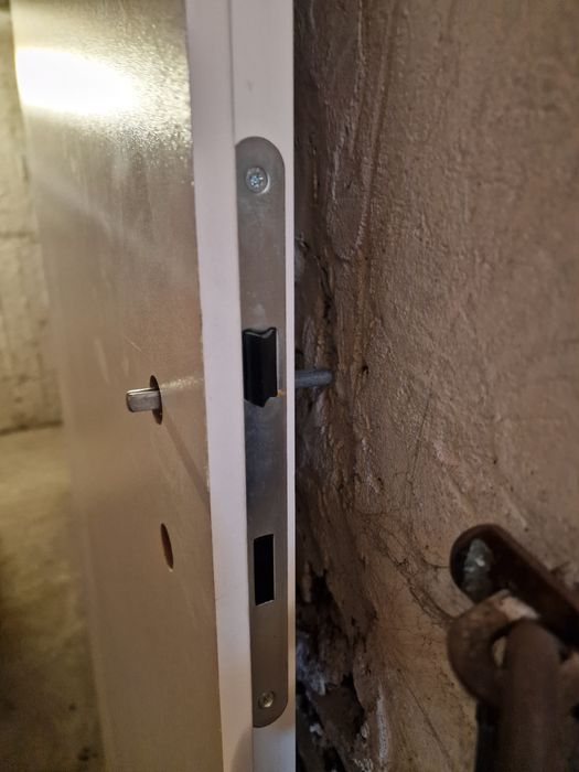 Drzwi łazienkowe lewe białe 75×193cm docinane na wymiar