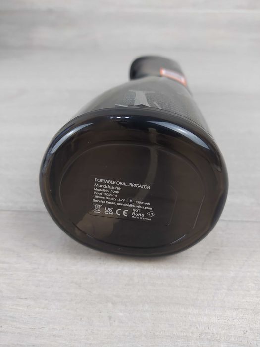 SURFOU Y209 Irygator przenośny bezprzewodowy 300 ml OPIS