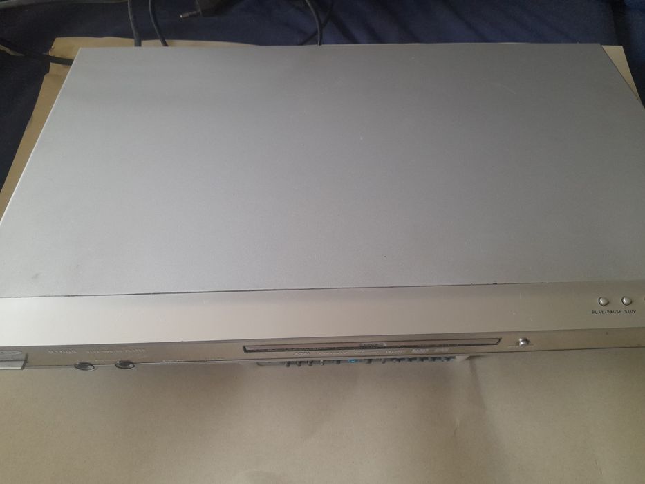 Leitor de DVD mitsai.