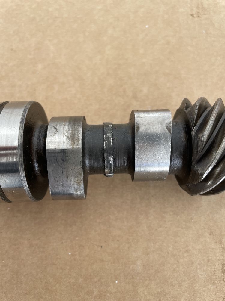Cabeça de motor, bielas, cambota, pistões, árvore cames Mini Cooper Metro 1300 (carburação HF 44)