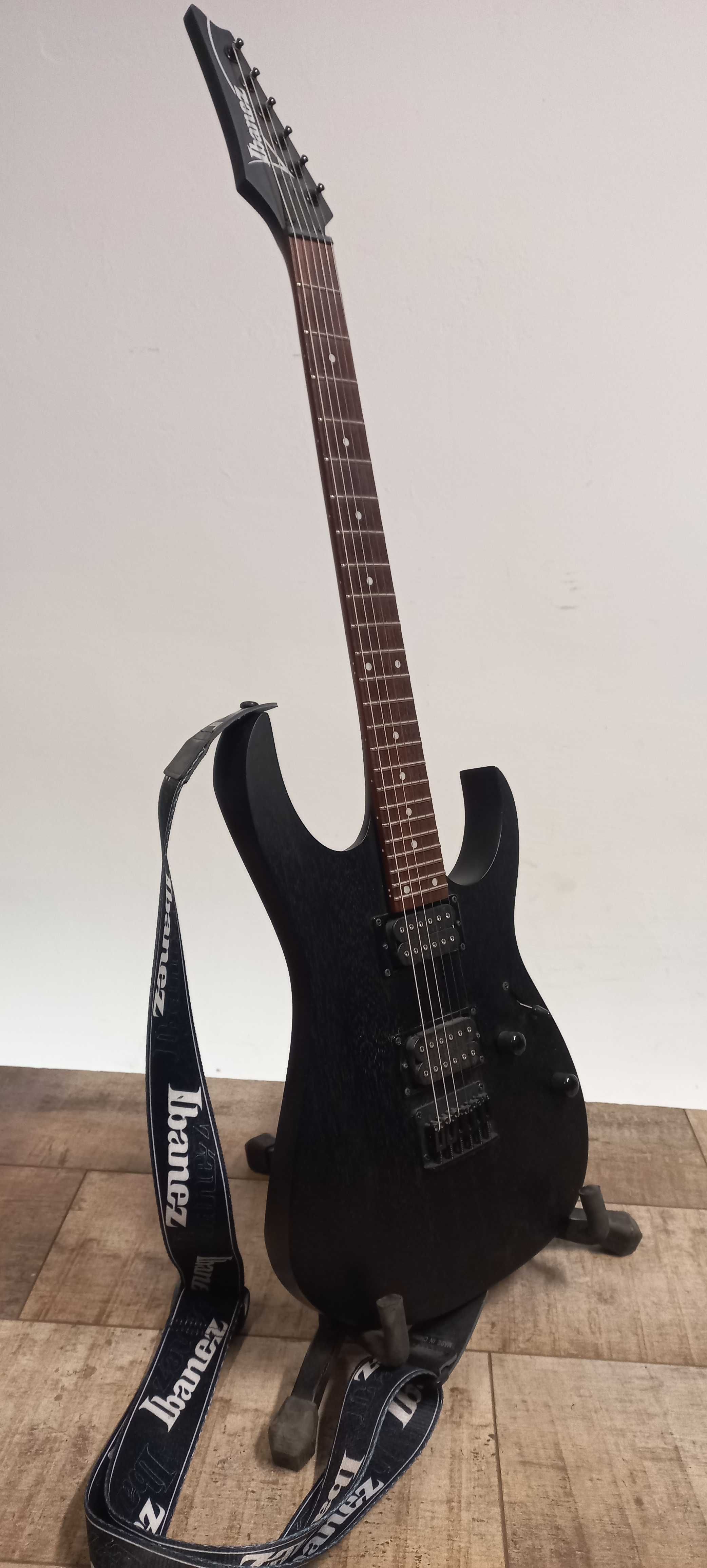 Ibanez RGRT421-WK gitara elektryczna Black