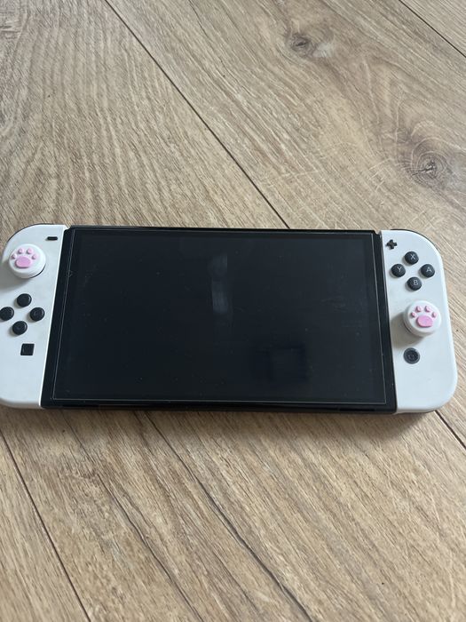 Nintendo Switch OLED + DODATKI