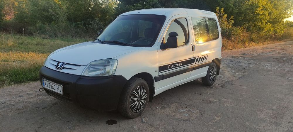 Продам Пежо партнер