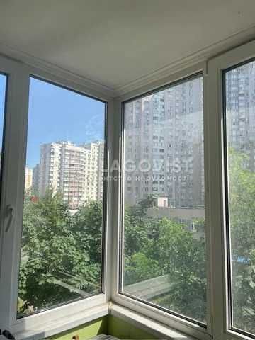 Продам 2 кімн.квартиру Срібнокільська, 4  53.8кв.м  ст.М"Позняки-5 хв.