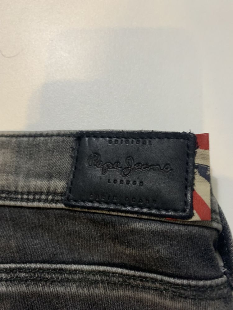 Calças Pepe Jeans cor cinza escura