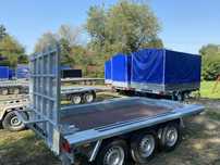Przyczepa do przewozu minikoparek Fracht Artur. Trzyosiowa DMC 3500 kg