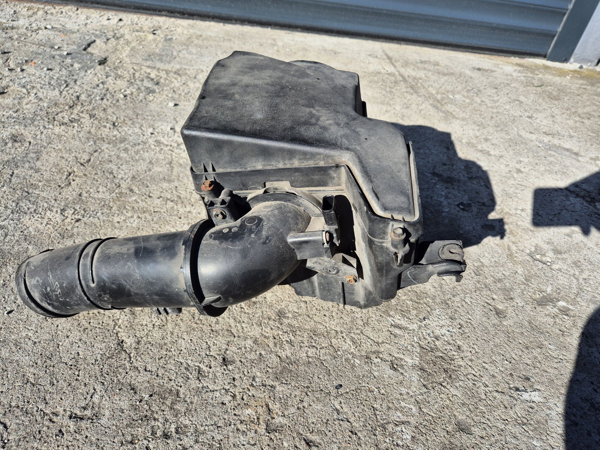 obudowa filtra powietrza ford focus mk2 1.6 1.8 tdci