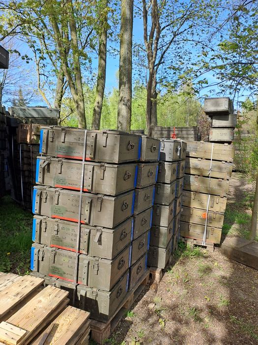 Skrzynia drewniana wojskowa