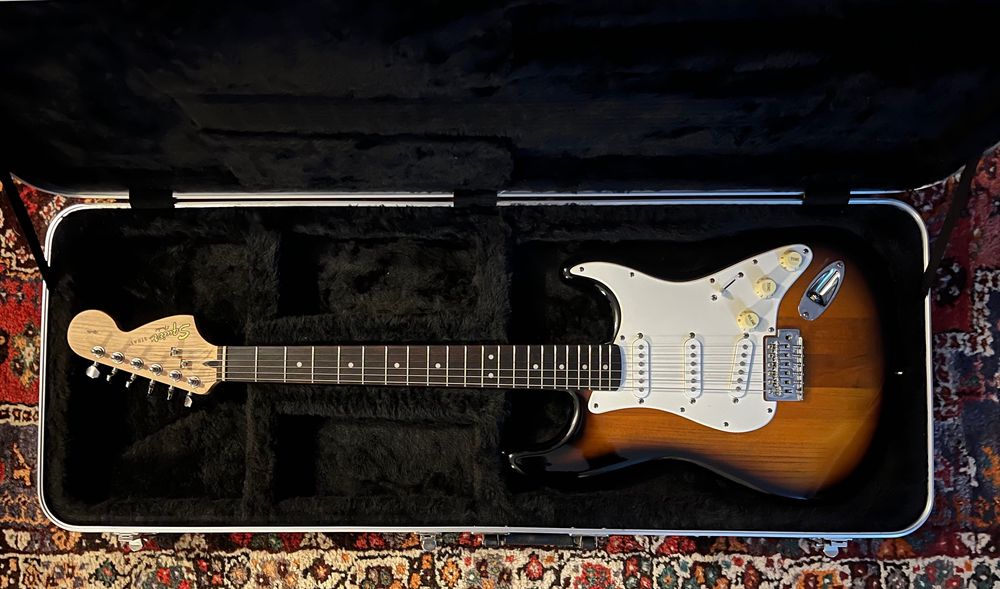 Guitarra Elétrica Stratocaster Fender Squier Afinitty