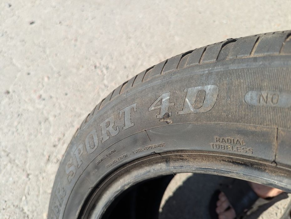 235/55R19 Dunlop Sport 4D
