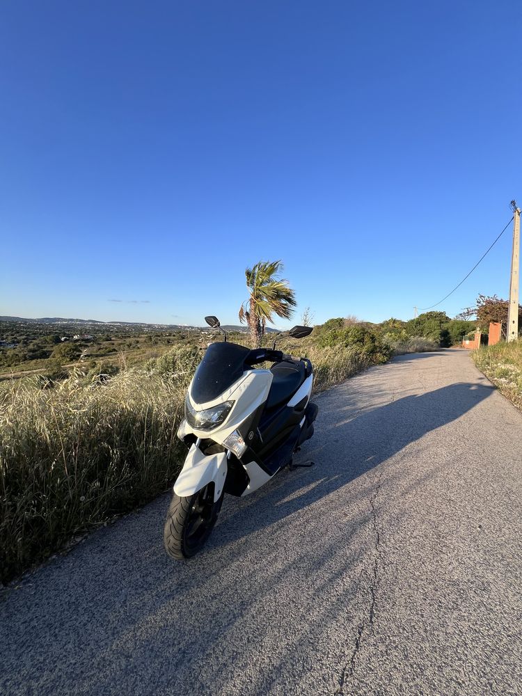 Nmax125.