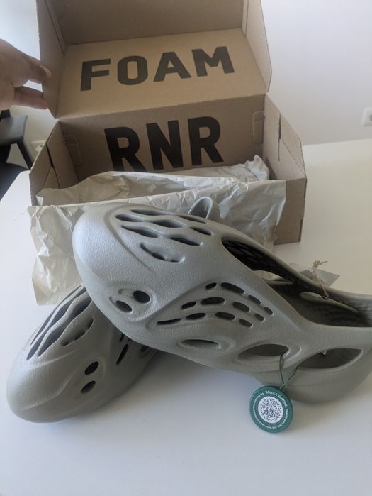 Adidas Yeezy FOAM Runners - Stone Salt - Authentic