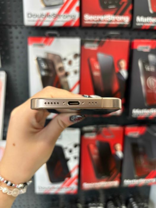 OKAZJA!! iPhone 16 Pro Desert Titanium 256GB /Gwarancja 24mies/Raty 0%