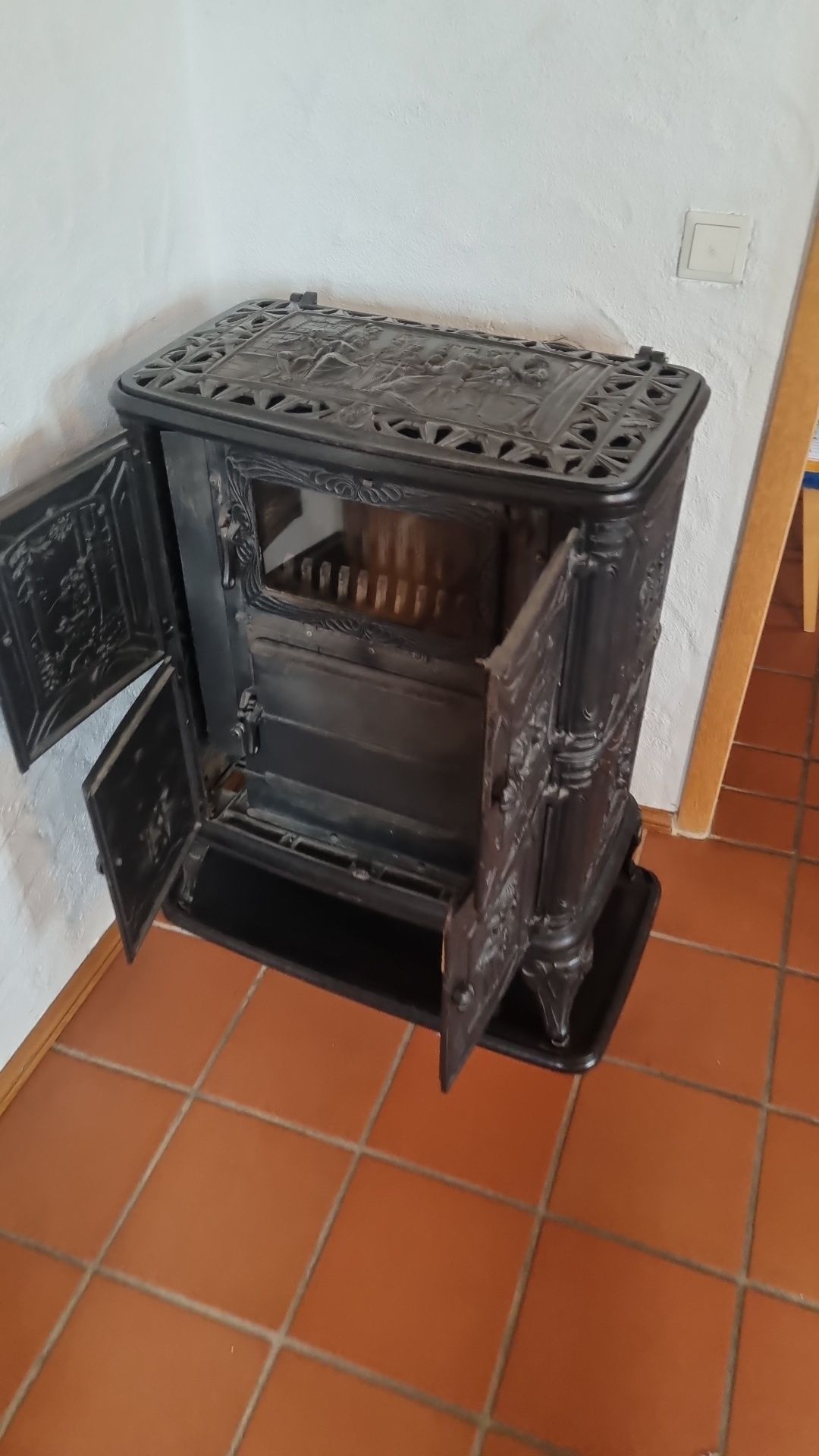 Piec kominek rzeliwny