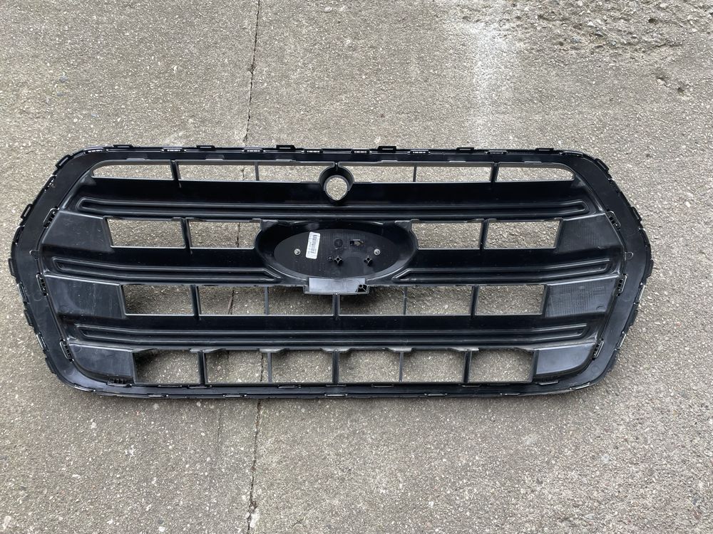 Ford Transit MK8 - Grill przedni / Atrapa