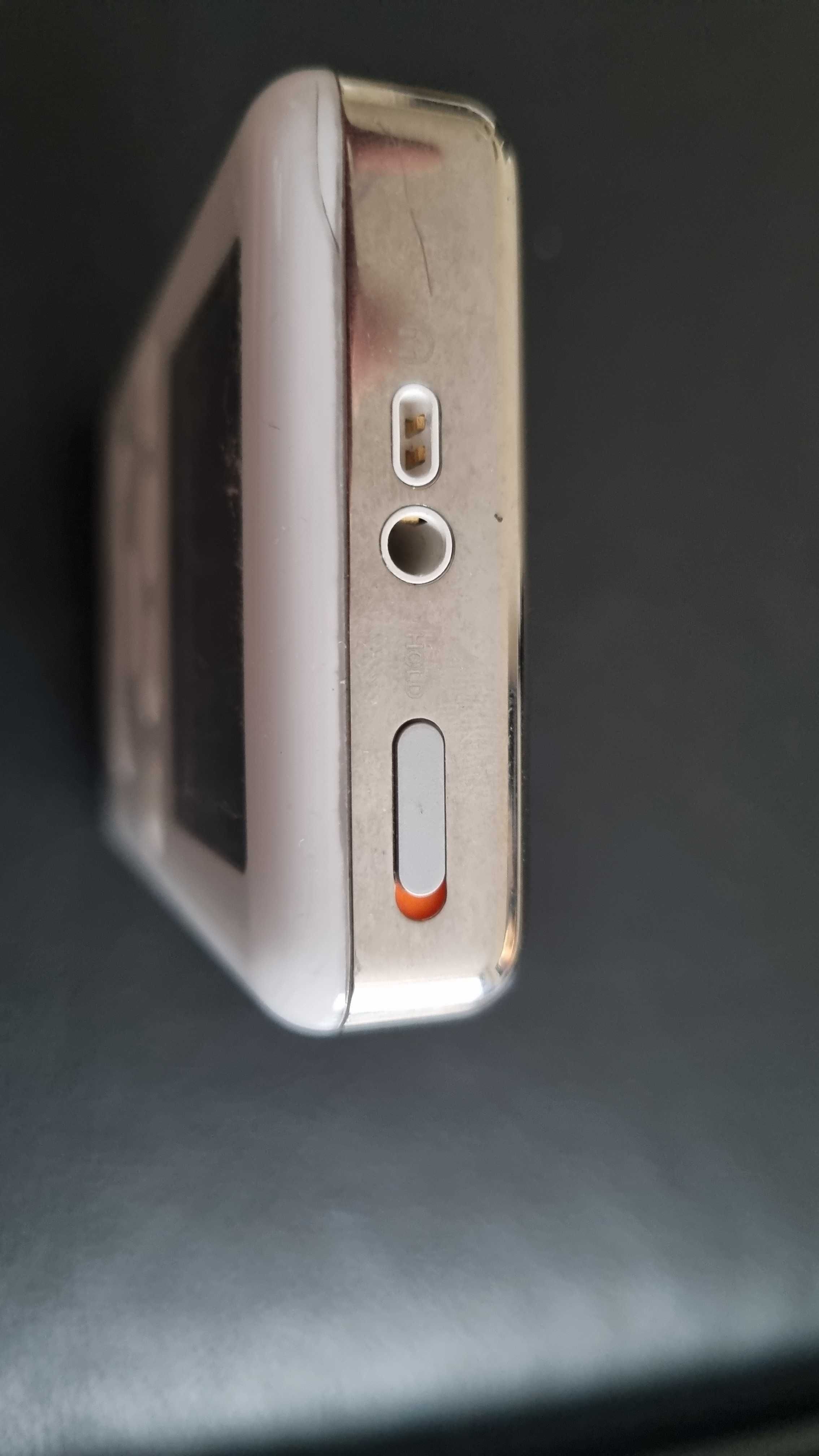 iPod, 40GB, 3 generation, USB mp3 player