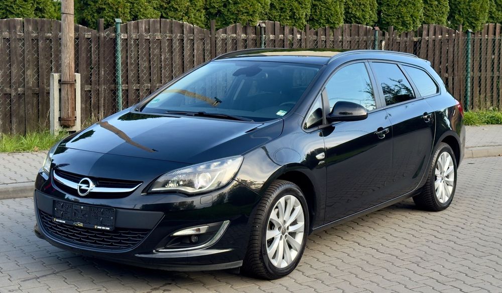 Opel Astra bi-xenon/pod.siedz/kiero/tempomat/aso/doiwestowana/gwarancja