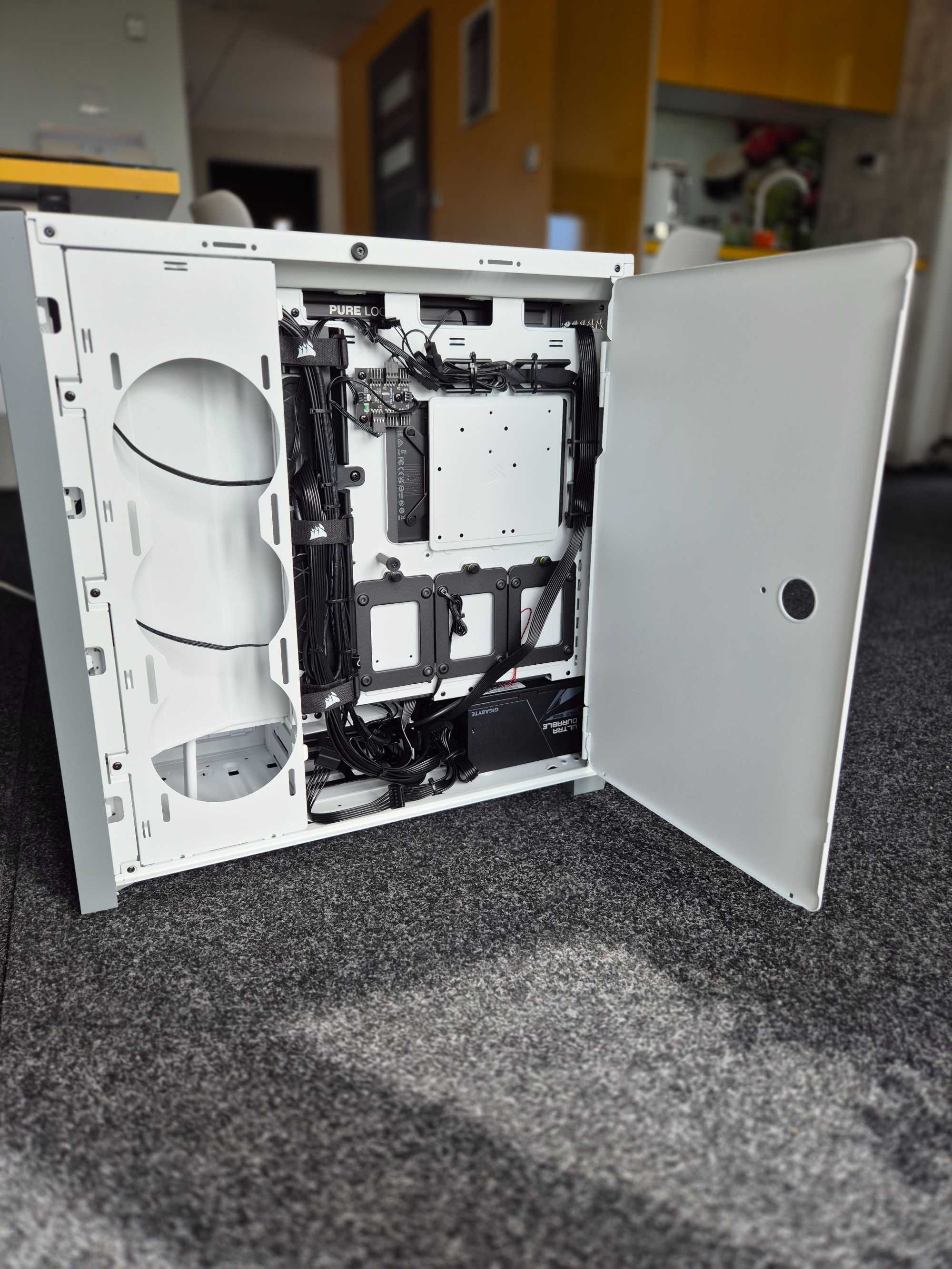 KOMPUTER i9-14th, RTX4060Ti, RAM 96Gb, M.2 2TB x2 - NOWY