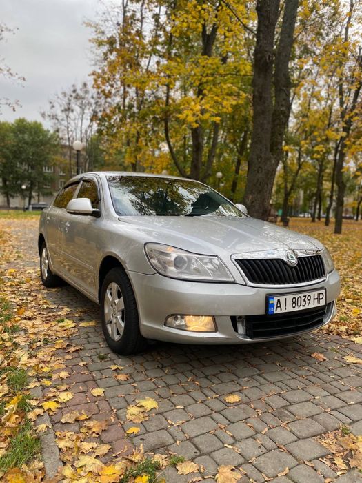 Продам Шкоду Октавия 1.6газ/бенз 2010 год