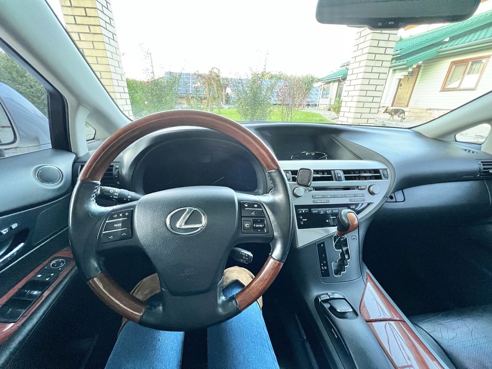 Lexus RX350 в хорошем состоянии