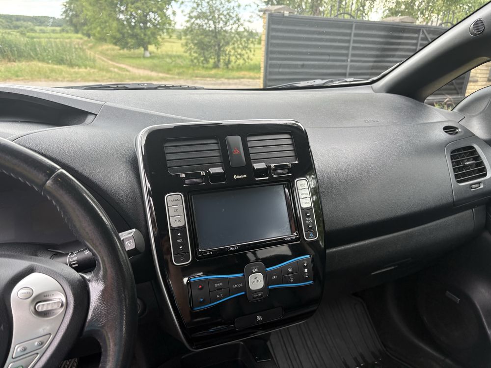 Nissan Leaf 2014