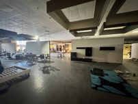 Нежитлове приміщення біля супермаркету і Аврори 437 кв.м. гарне місце
